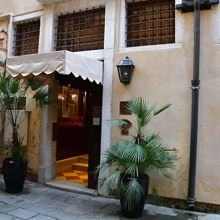 Duodo Palace Hotel 4*