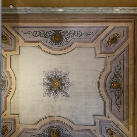 Duodo Palace Hotel 4*